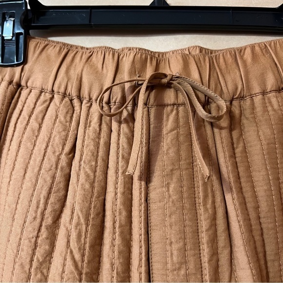 Madewell Tan Quilted Pants - Picture 5 of 15